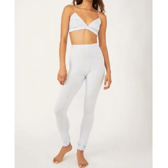 Free People Pants - FREE PEOPLE NWT The Essential High Rise Legging in Palest Sapphire Size L